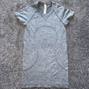 Swiftly Tech Short-Sleeve Shirt